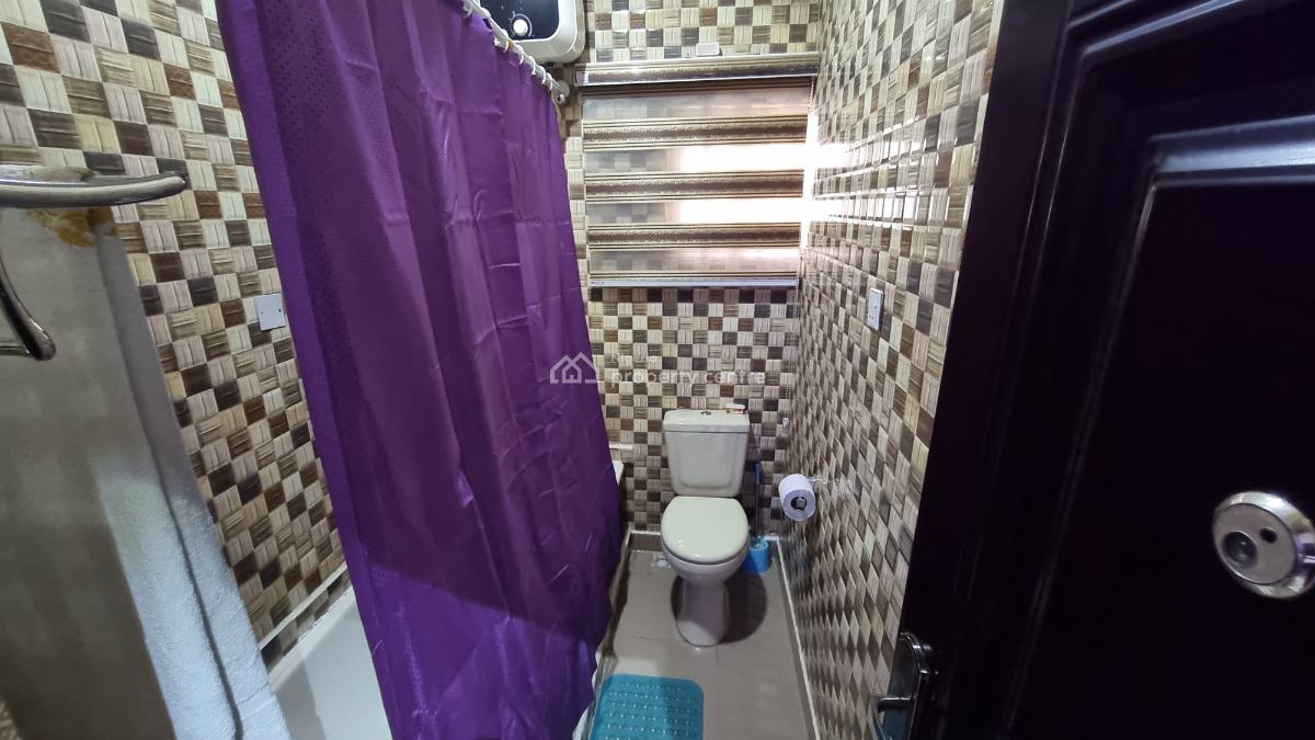 Elegant Executive Suite (room 5), 22, Sule Abuka Street, Opebi, Ikeja, Lagos, Self Contain (single Rooms) Short Let