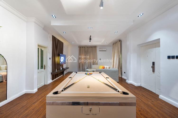 Luxury 3 Bedrooms Apartment with Snooker, Off Admiralty Way, Lekki Phase 1, Lekki, Lagos, Flat / Apartment Short Let