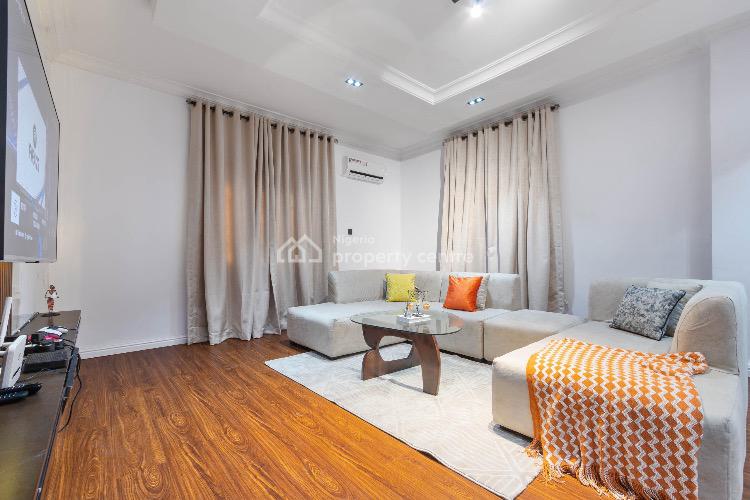 Luxury 3 Bedrooms Apartment with Snooker, Off Admiralty Way, Lekki Phase 1, Lekki, Lagos, Flat / Apartment Short Let
