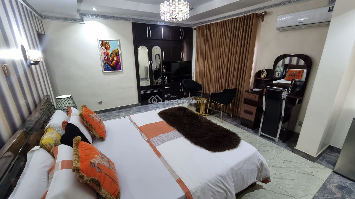 Luxury Apartment (3 Bedrooms & Parlour) (rooms 10, 11, 12), 22, Sule Abuka Street, Opebi, Ikeja, Lagos, Flat / Apartment Short Let