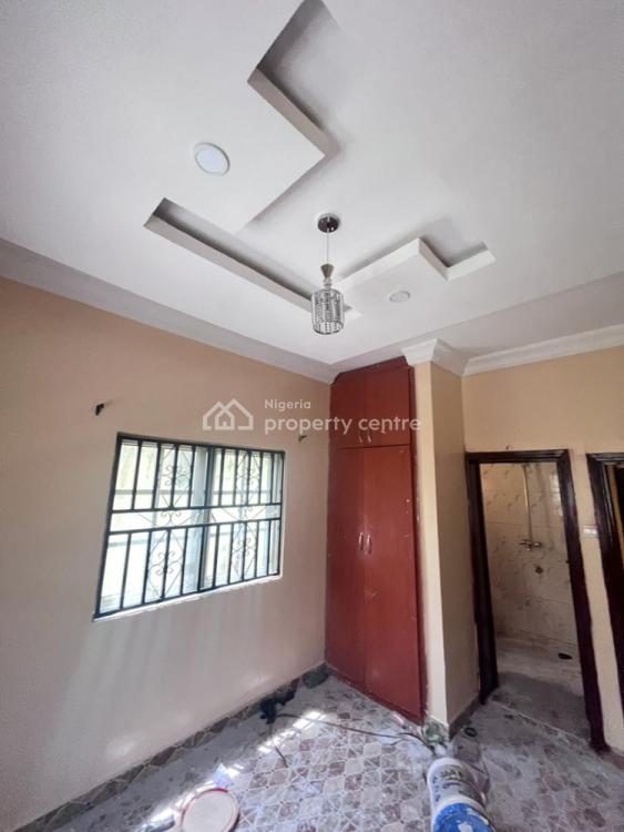 For Rent Tastefully Renovated 2 Bedroom Apartments, Victory Estate