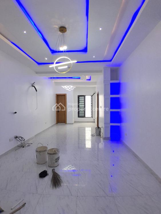 Two Bedrooms Apartment, Ilasan, Back of Enyo Filling Station, Ikate Elegushi, Lekki, Lagos, Flat / Apartment for Rent