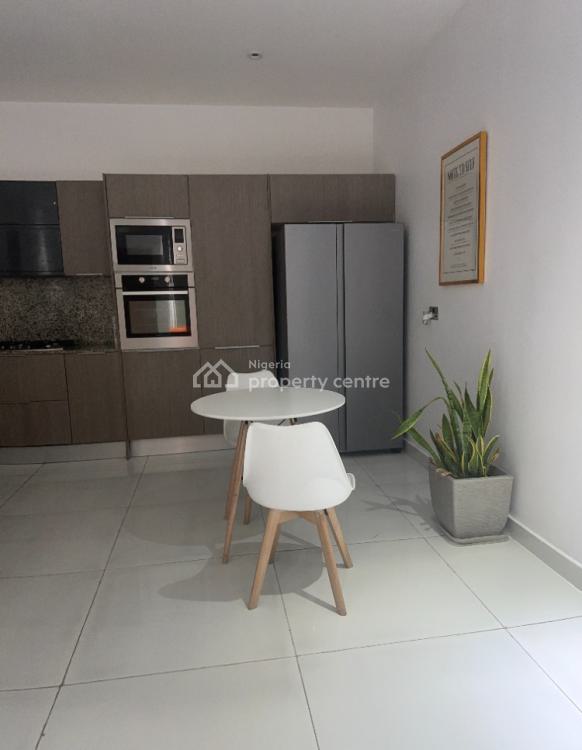 2 Bedrooms Apartment, Signature Residences, Plot 30, Block 4, Ibiyinka Salvador Street, Lekki Phase 1, Lekki, Lagos, Flat / Apartment Short Let