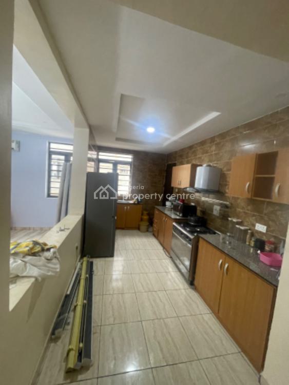 For Rent A Luxury Self Serviced 2 Bedroom Apartment(upstair), Salem