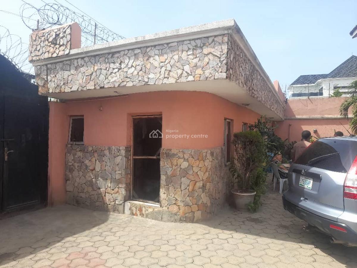 Luxurious Living Awaits: Exquisite 4-bedroom Home, Abudu Cl., By Our Saviour Str., Ologolo, Lekki, Lagos, Detached Duplex for Sale