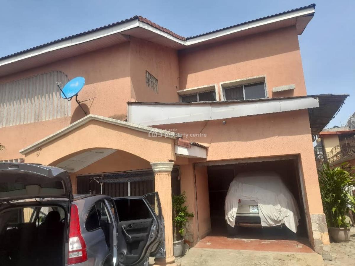 Luxurious Living Awaits: Exquisite 4-bedroom Home, Abudu Cl., By Our Saviour Str., Ologolo, Lekki, Lagos, Detached Duplex for Sale
