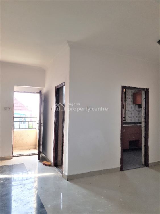 2 Bedroom Flat in a Serene Neighbourhood, Off Lagos Business School (lbs), Ajah, Lagos, Flat / Apartment for Rent