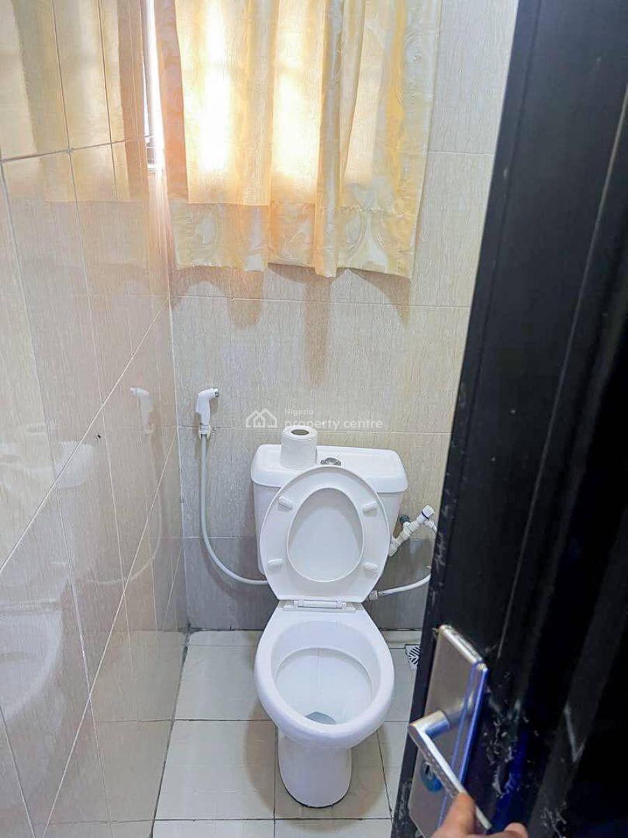 2 Bedroom Flat, Gra Phase 2, Magodo, Lagos, Flat / Apartment Short Let