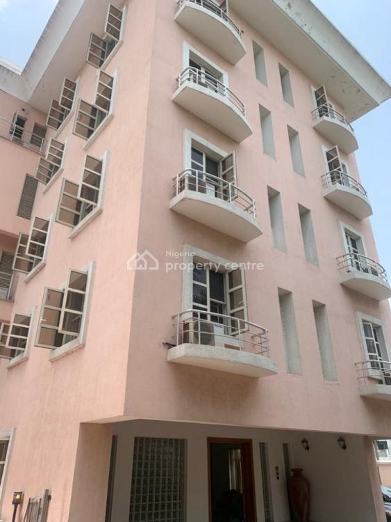 For Rent Massive 3 Bedroom Flat, Victoria Island (VI), Lagos 3 Beds