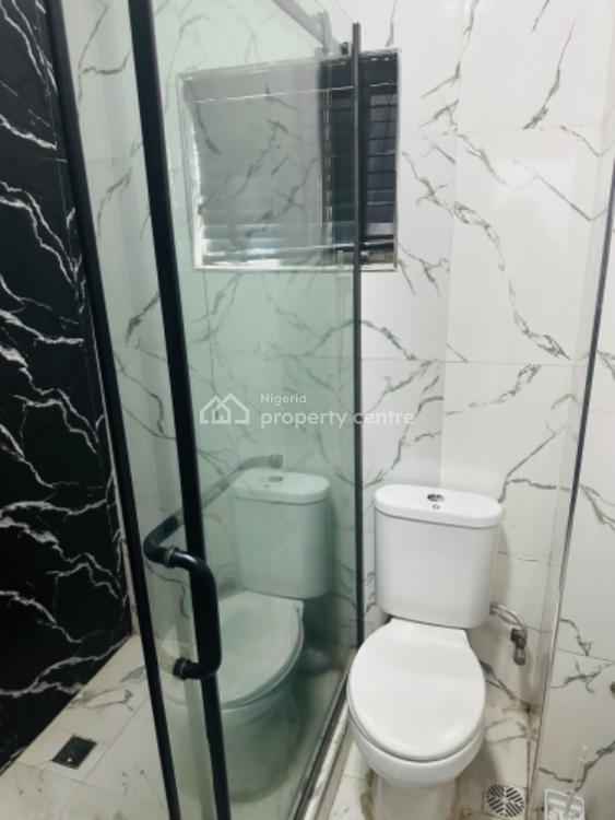 One Bedroom, Lekki Phase 1, Lekki, Lagos, Mini Flat (room and Parlour) for Rent