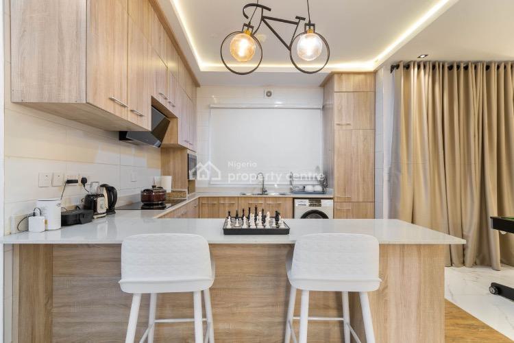 2 Bedroom Luxury Apartment, Periwinkle Estate, Lekki Phase 1, Lekki, Lagos, House Short Let