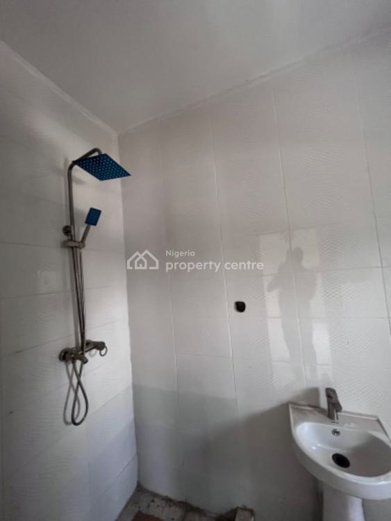 Massive 3 Bedrooms Flat with Bq, Life Camp, Abuja, Flat / Apartment for Sale