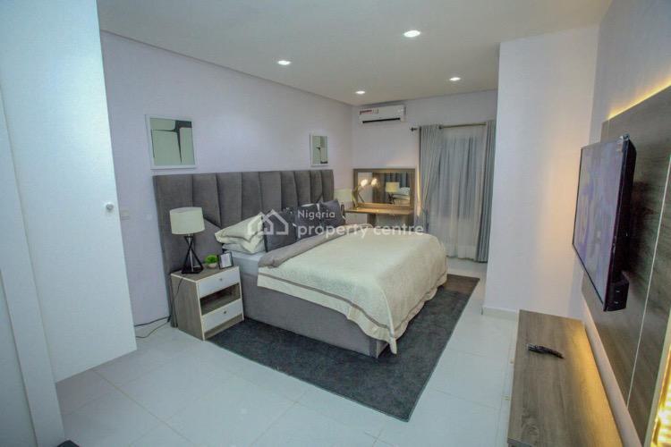 Cozy 3 Bedrooms Apartment, Off Freedom Way, By Prime Waterview Estate, Lekki, Lagos, Flat / Apartment Short Let
