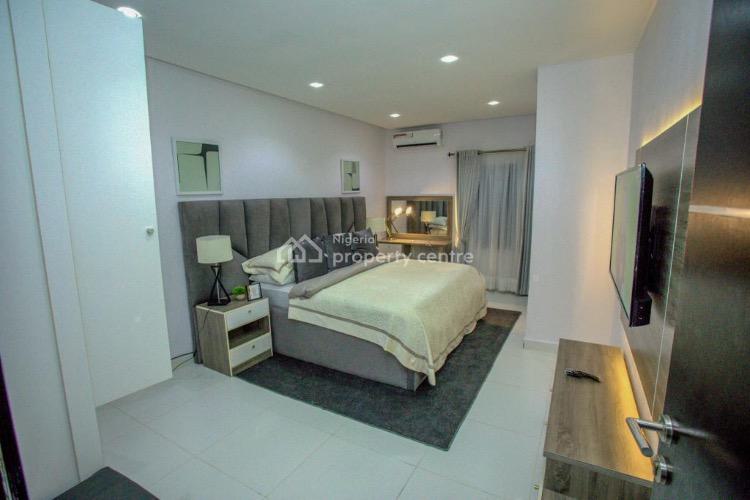 Cozy 3 Bedrooms Apartment, Off Freedom Way, By Prime Waterview Estate, Lekki, Lagos, Flat / Apartment Short Let