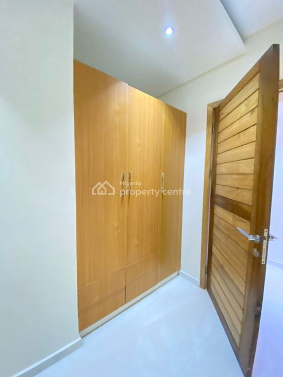 For Rent 12 Apartments Broken Down As Follows There Is An Elevator