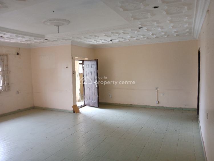 Standard 3 Bedrooms Flat Within a Serene Environment, Utako, Abuja, Flat / Apartment for Rent