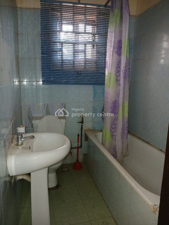 Standard 3 Bedrooms Flat Within a Serene Environment, Utako, Abuja, Flat / Apartment for Rent