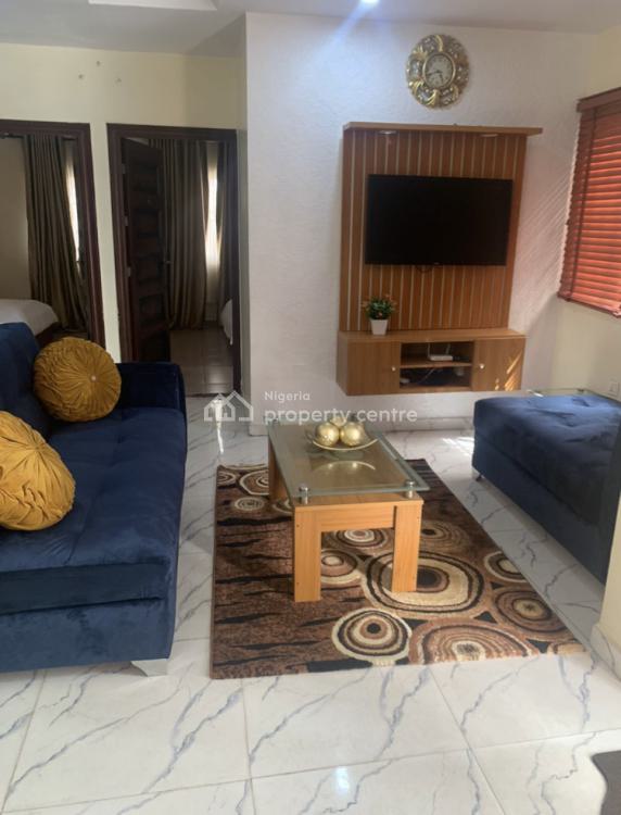 2 Bedroom Deluxe Flat, Gra Phase 2, Magodo, Lagos, Flat / Apartment Short Let