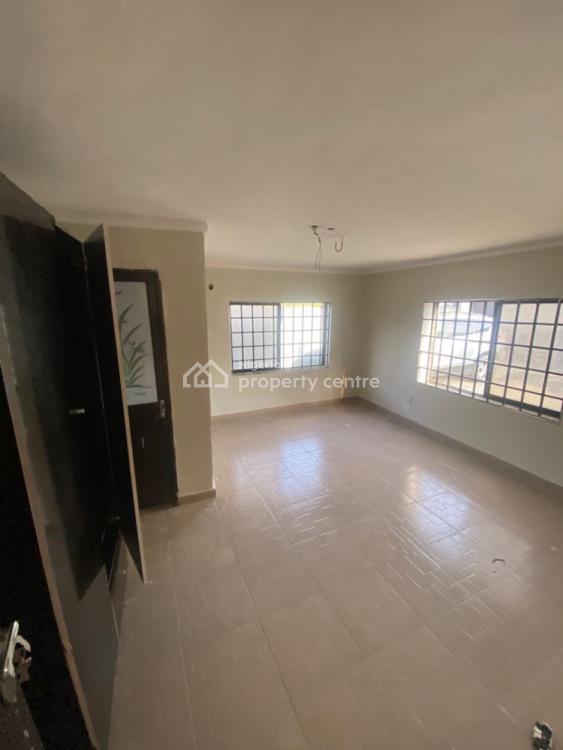 For Rent Sharp 2bed Room Flat, Thomas Estate, Ajah, Lagos 2 Beds, 2 Baths (Ref 2265247)