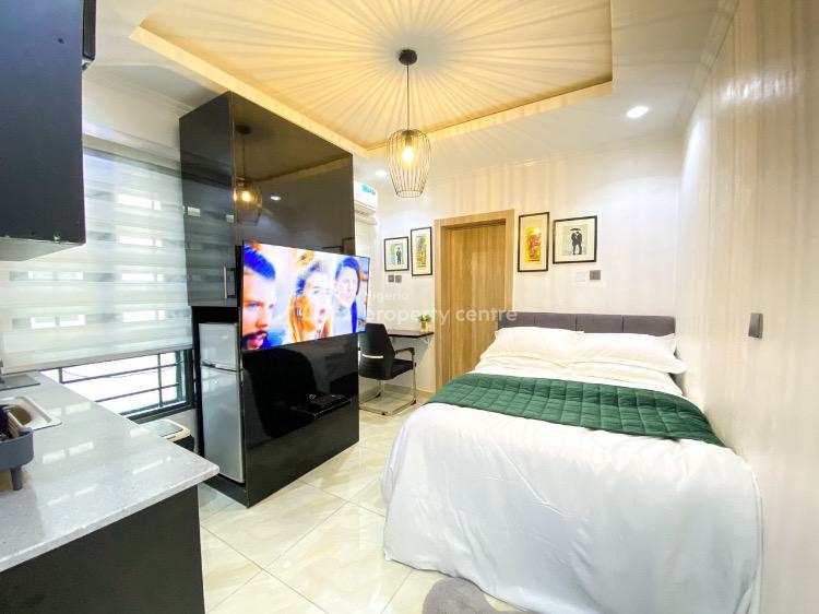 Luxury 1bedroom Apartment in a Serene Estate, Spar Road, Lekki, Lagos, Mini Flat (room and Parlour) Short Let