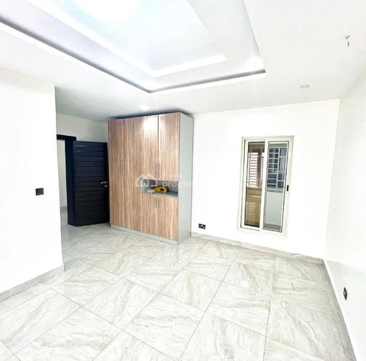Exquisite 3 Bedroom Apartment, Lsdpc Estate Freedom Way, Lekki Phase 1, Lekki, Lagos, Flat / Apartment for Sale