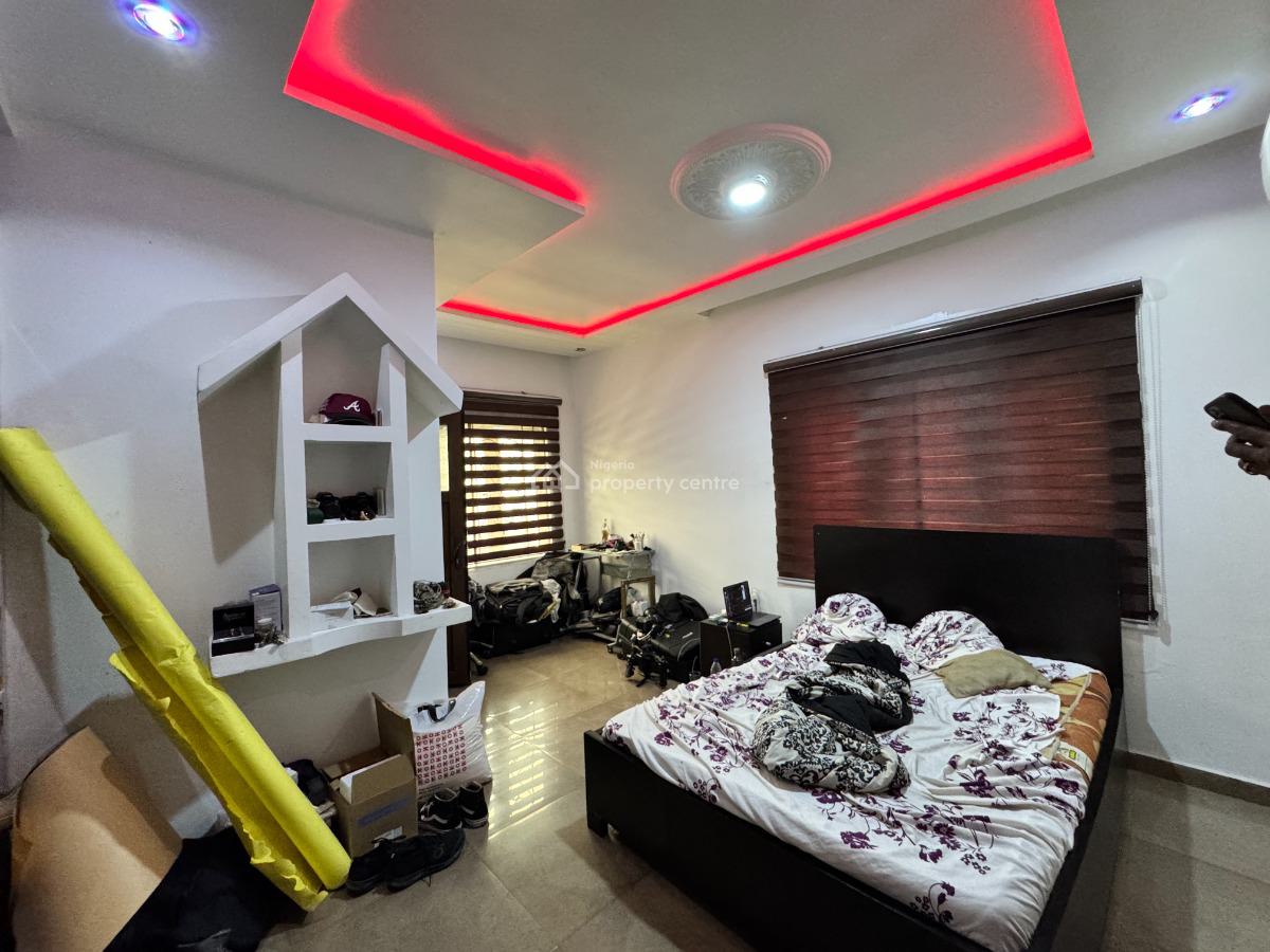 Upgraded 4 Bedrooms Duplex, Corner Unit, Lekki Paradise 2 Estate, By Chevron Alternative, Lekki Phase 1, Lekki, Lagos, Terraced Duplex for Sale