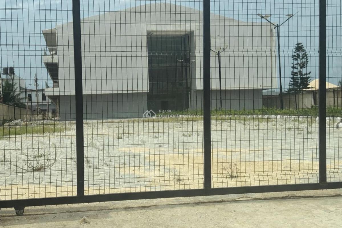 Shopping Mall, Ologolo, Lekki, Lagos, Plaza / Complex / Mall for Sale