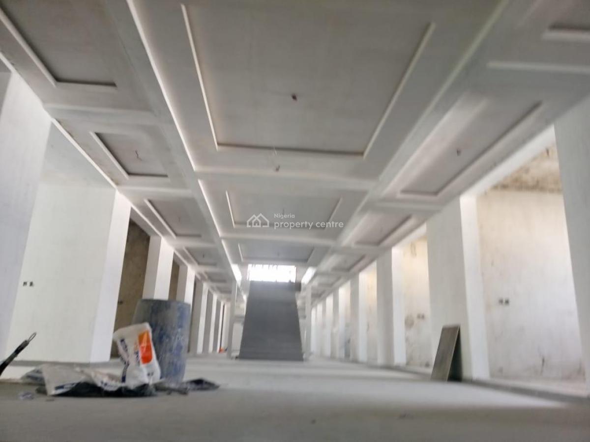 Shopping Mall, Ologolo, Lekki, Lagos, Plaza / Complex / Mall for Sale