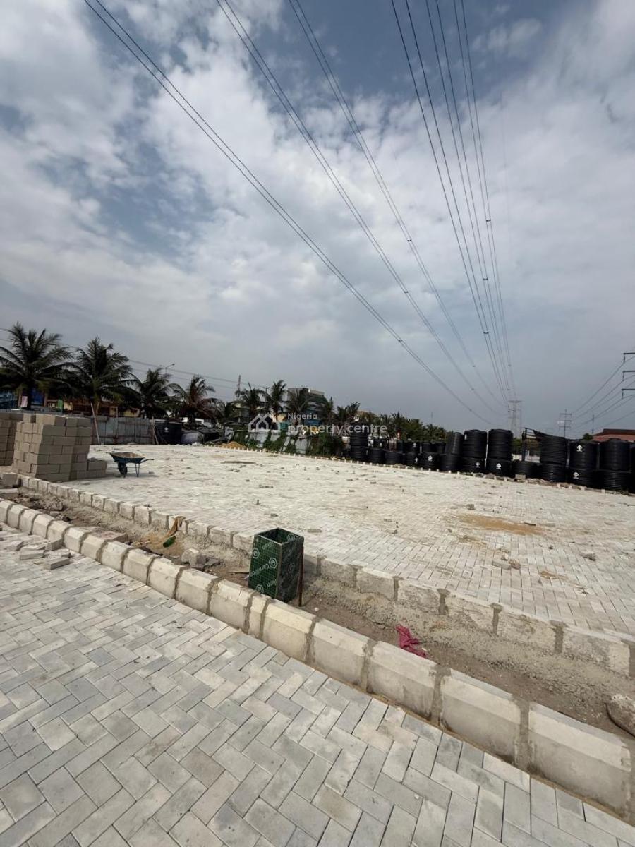 Shopping Mall, Ologolo, Lekki, Lagos, Plaza / Complex / Mall for Sale