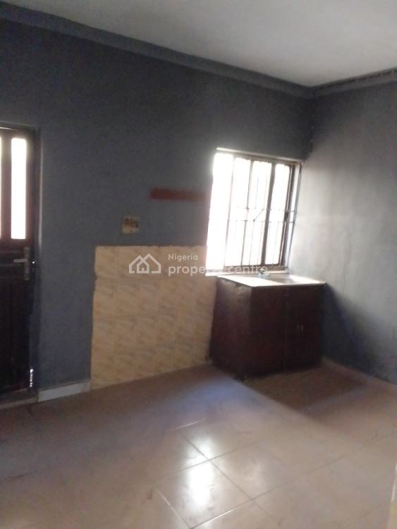 For Rent 3 Bedroom Flat, Adenson, Lasu Igando Road, Ojo, Lagos 3 Beds, 3 Baths (Ref 2276280)