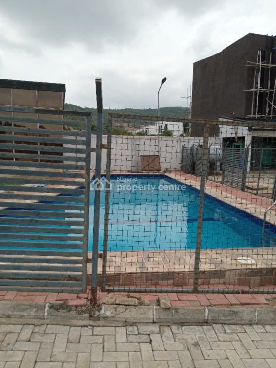 a Well Built Serviced 2 Bedrooms Flat, Diplomatic Zone, Katampe Extension, Katampe, Abuja, Flat / Apartment for Rent