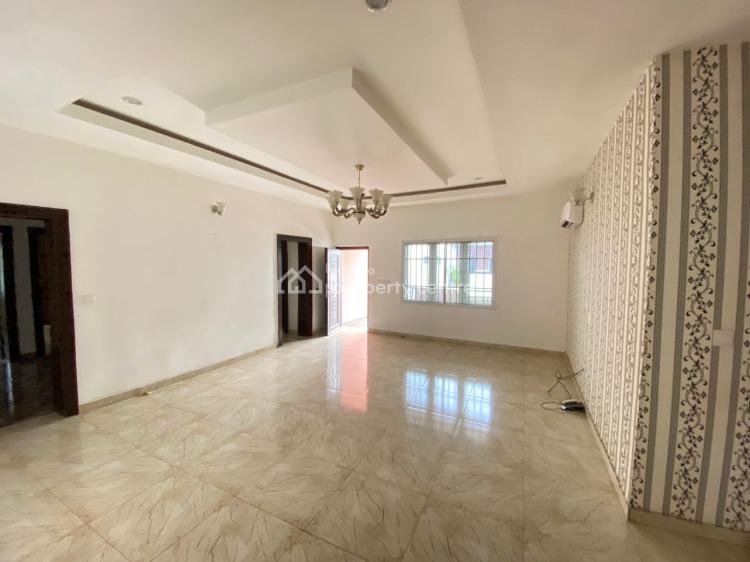 a Well Built Serviced 2 Bedrooms Flat, Diplomatic Zone, Katampe Extension, Katampe, Abuja, Flat / Apartment for Rent