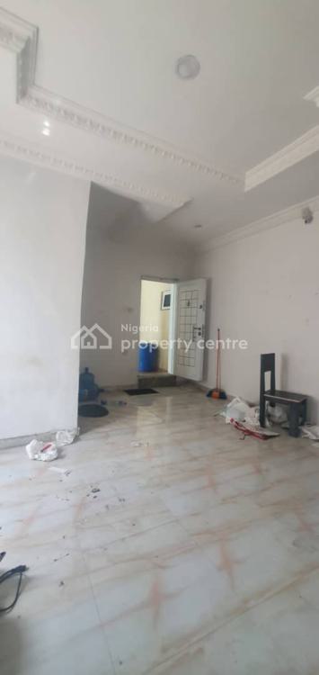 Lovely & Very Spacious 1 Room Self-contain Flat, Alagomeji, Yaba, Lagos, Self Contain (single Rooms) for Rent