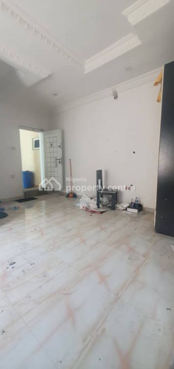 Lovely & Very Spacious 1 Room Self-contain Flat, Alagomeji, Yaba, Lagos, Self Contain (single Rooms) for Rent