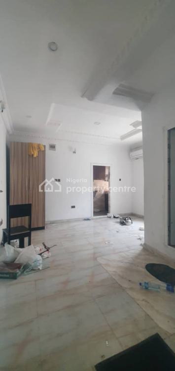 Lovely & Very Spacious 1 Room Self-contain Flat, Alagomeji, Yaba, Lagos, Self Contain (single Rooms) for Rent