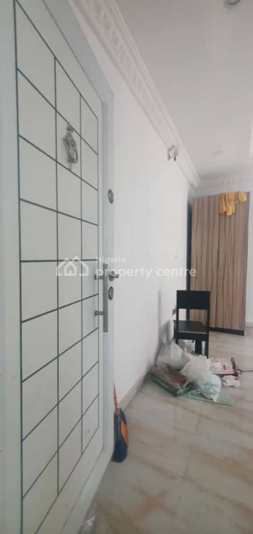 Lovely & Very Spacious 1 Room Self-contain Flat, Alagomeji, Yaba, Lagos, Self Contain (single Rooms) for Rent