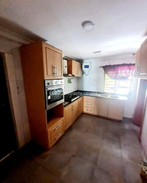 Well-maintained Serviced 3 Bedroom Terraced Duplex, Lekki Phase 1, Lekki, Lagos, Terraced Duplex for Sale