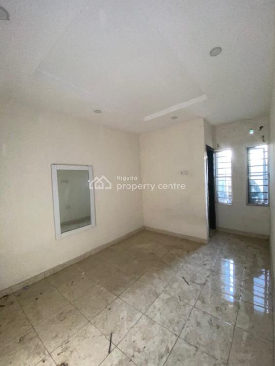 2 Bedroom Apartment, Charlie Boy, Gbagada, Lagos, Flat / Apartment for Sale