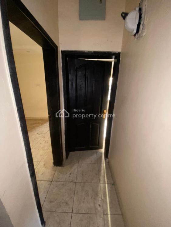 2 Bedroom Apartment, Charlie Boy, Gbagada, Lagos, Flat / Apartment for Sale