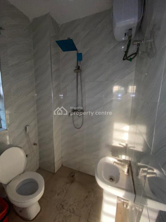 2 Bedroom Apartment, Charlie Boy, Gbagada, Lagos, Flat / Apartment for Sale