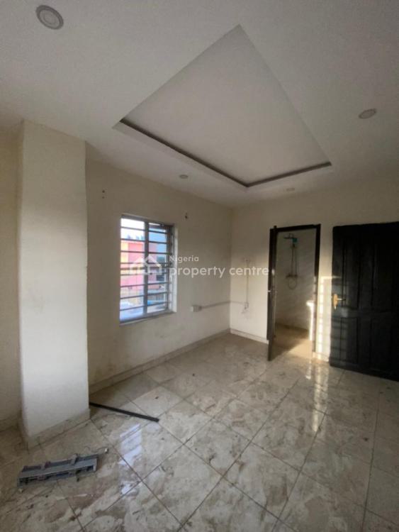 2 Bedroom Apartment, Charlie Boy, Gbagada, Lagos, Flat / Apartment for Sale