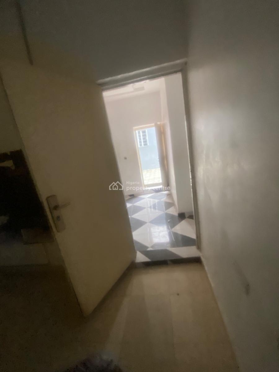 Luxuriously Nice Spacious Mini Flat Apartment with Excellent, 13, Mojudu Road, Rafiu Street Lekki Axis, Abijo, Lekki, Lagos, Mini Flat (room and Parlour) for Rent