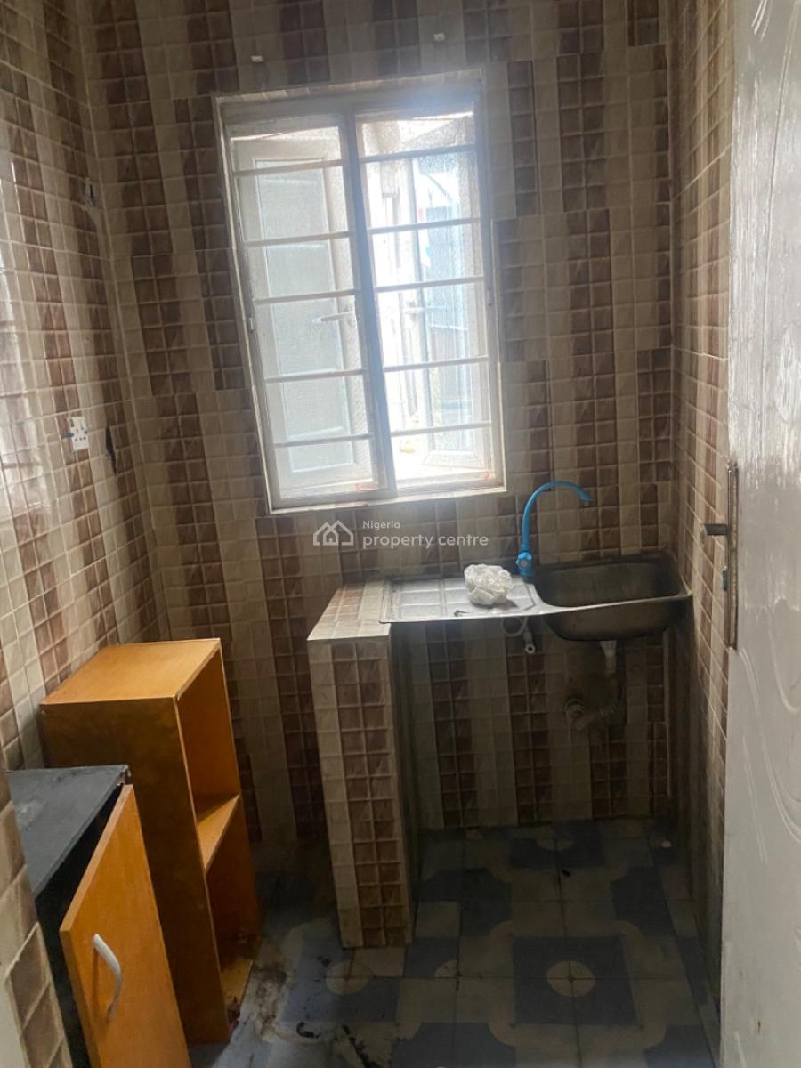 Luxuriously Nice Spacious Mini Flat Apartment with Excellent, 13, Mojudu Road, Rafiu Street Lekki Axis, Abijo, Lekki, Lagos, Mini Flat (room and Parlour) for Rent