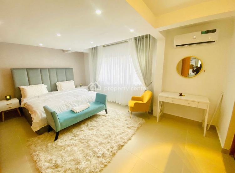 3 Bedrooms Apartment, Victoria Island (vi), Lagos, Flat / Apartment Short Let