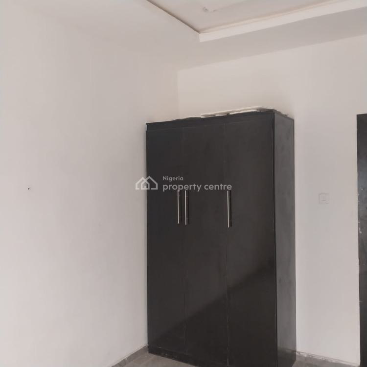 For Sale Luxury 3 Bedroom Flat In A Lovely Environment, Mende