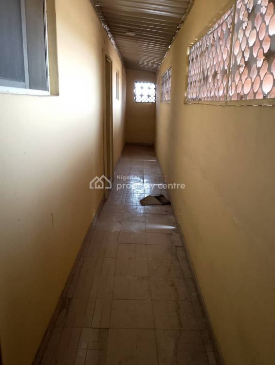 For Rent Neat One Bedroom Flat, Maryland, Lagos 1 Beds Nigeria
