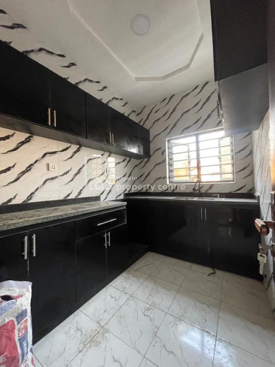 Executives 3 Bedroom Flat, Off, Adelabu, Surulere, Lagos, House for Rent