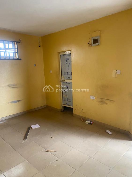 Shop Space Available, Near Zenith Bank, Ojodu, Lagos, Shop for Rent