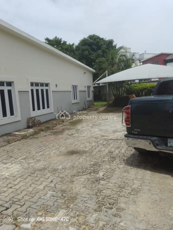 Standalone 4 Bedroom Bungalow with Ample Parking Space, Lekki Phase 1, Lekki, Lagos, Detached Bungalow for Rent