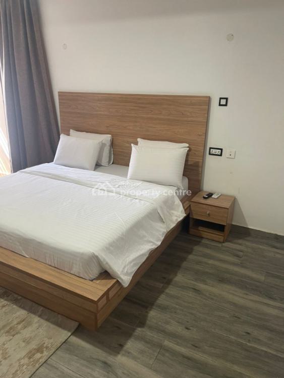 Beautiful 3 Bedrooms, Shonibare Estate, Maryland, Lagos, Flat / Apartment Short Let